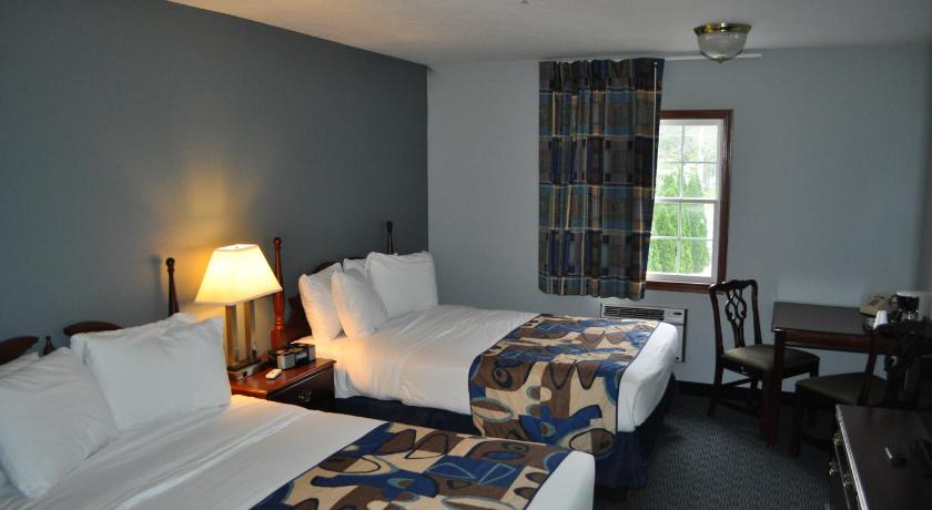 Grand Islander Hotel photo
