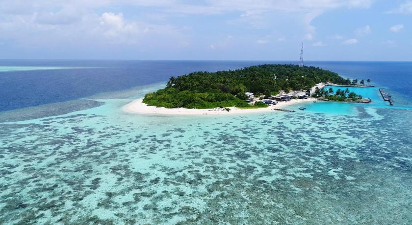 モルディブ島 By the shade Maldives 3つ星 ホテル 外観