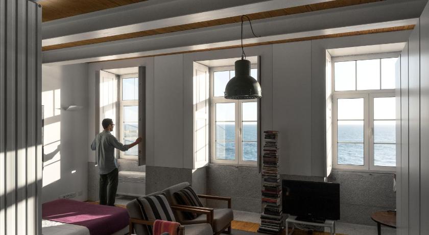 Image of One-Bedroom Apartment with Sea View 14