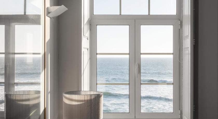 Image of One-Bedroom Apartment with Sea View 12
