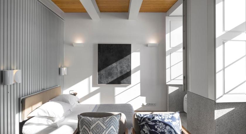 Image of One-Bedroom Apartment with Sea View 7