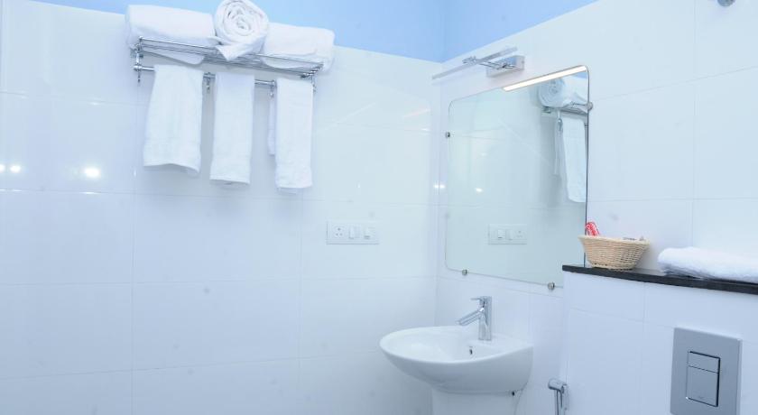 Sreeparthi Hotel photo