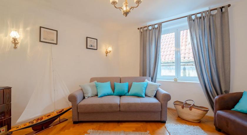 LCT Alberti Palace Apartment photo