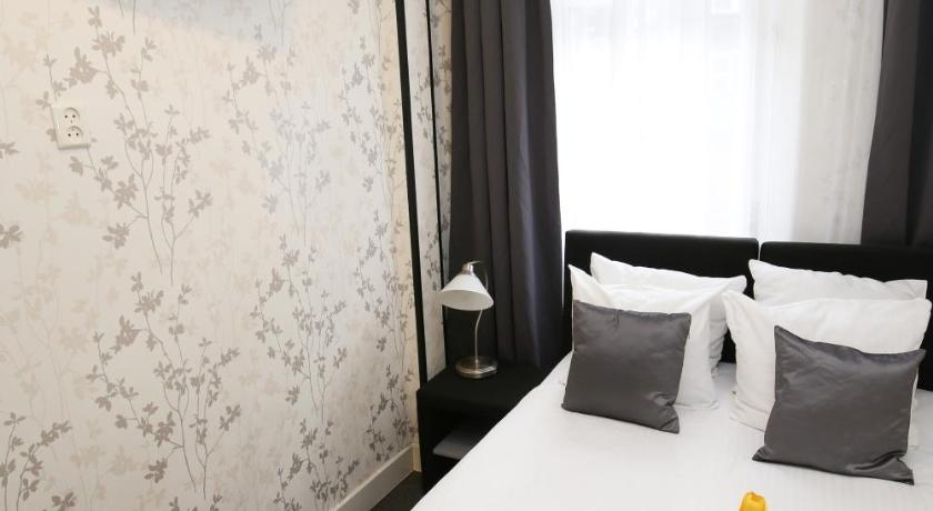 Image of Small Double Room with Private Bathroom 0