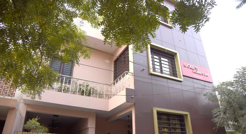 Udee S Homestay Agra India Photos Room Rates Promotions