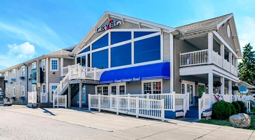 Grand Islander Hotel — Hotel in Put In Bay (OH)