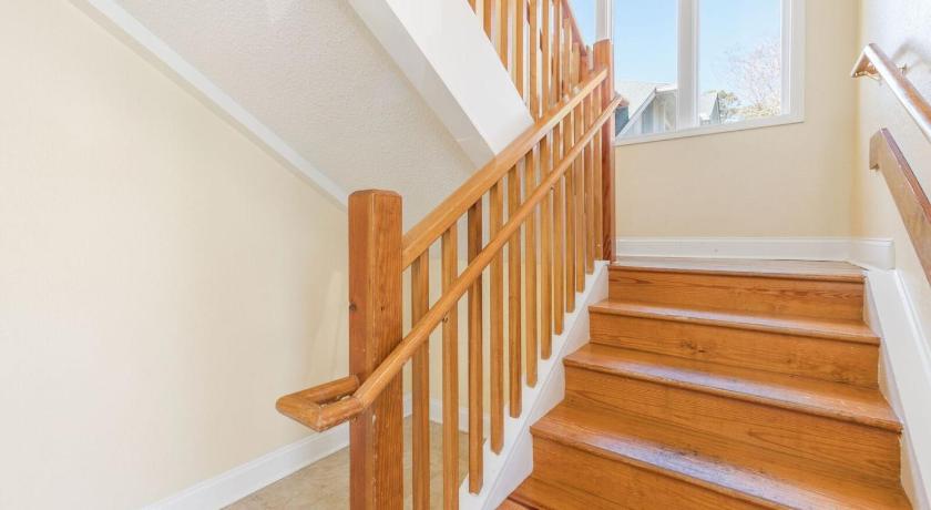Image of Three-Bedroom Apartment - East 16