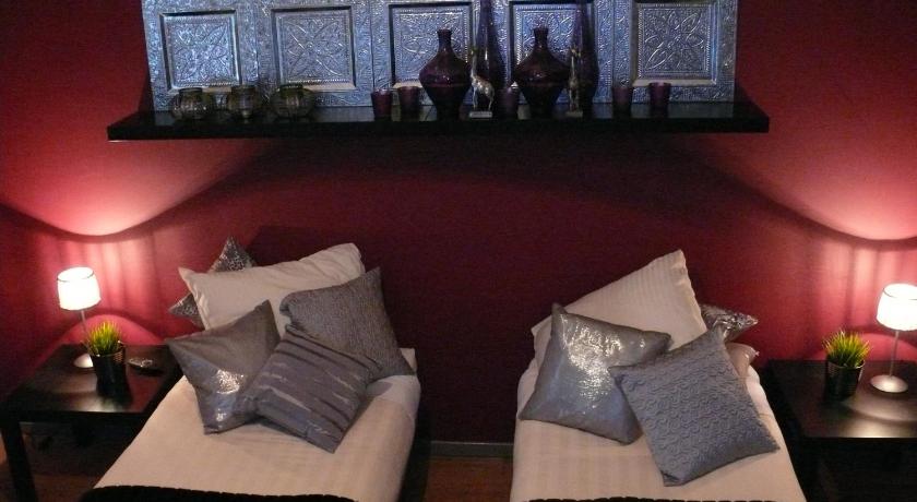 Image of Agadir Twin Room (Private bathroom in hallway) 6