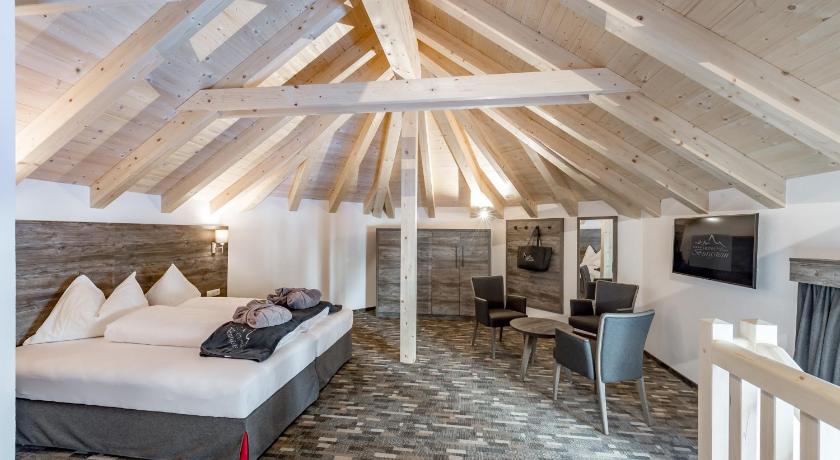 Image of Suite with Balcony 1