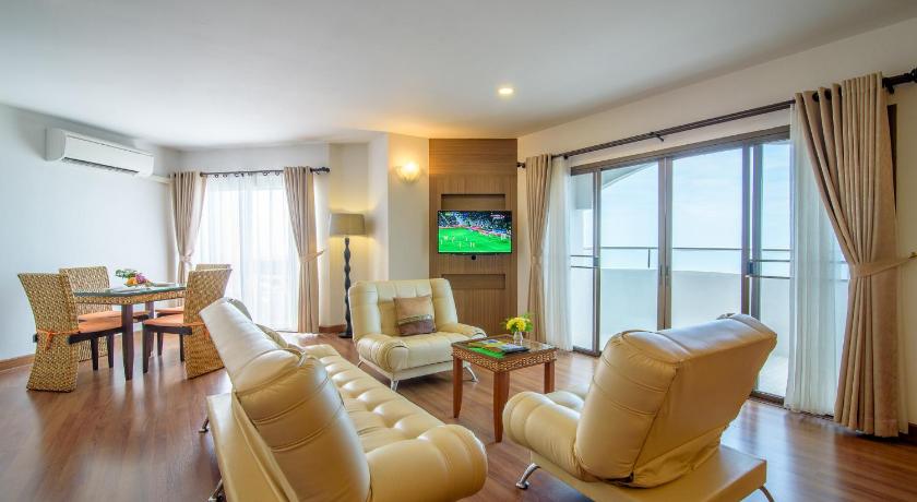รูปของสแตนดาร์ด สวีท 2 ห้องนอน วิวทะเล (Standard Suite 2 Bedroom Sea View) 0