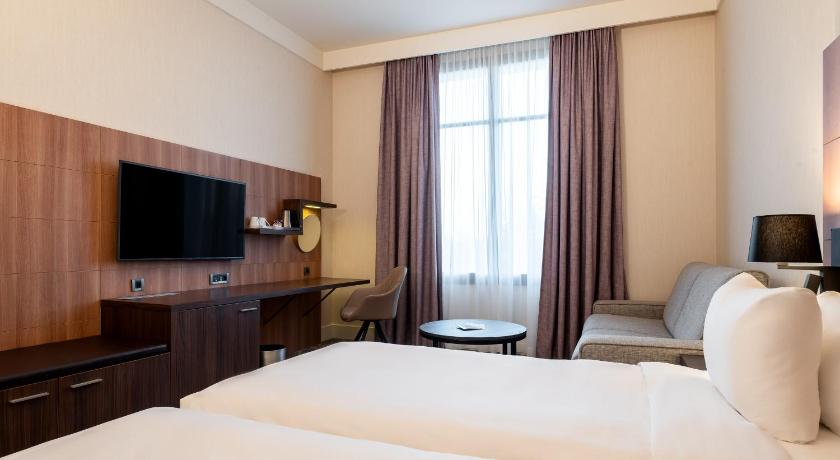 Image of 2 Twin Beds Premium Sofa Bed 7