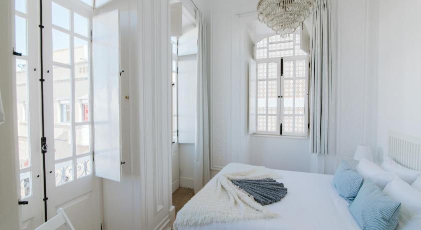 Image of Suite with Balcony 4