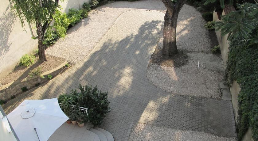 Benevia Apartments photo