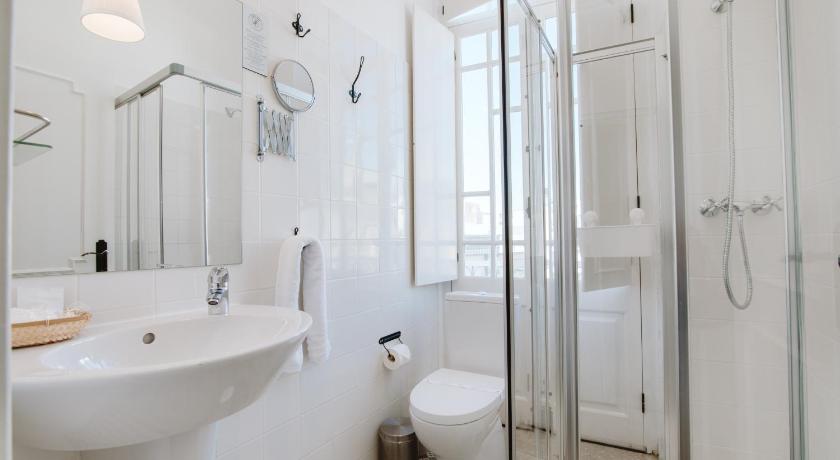 Image of Small Double Room 2