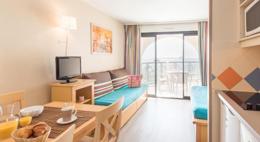 Image of Studio with Sea View (4 Adults) 3