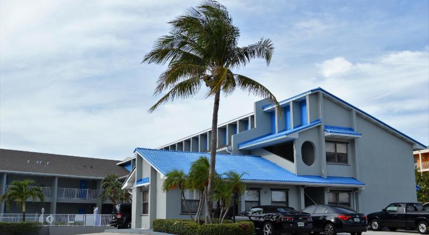 포트 피어스 (FL) Dockside Inn & Resort 3성급 숙소 수영장