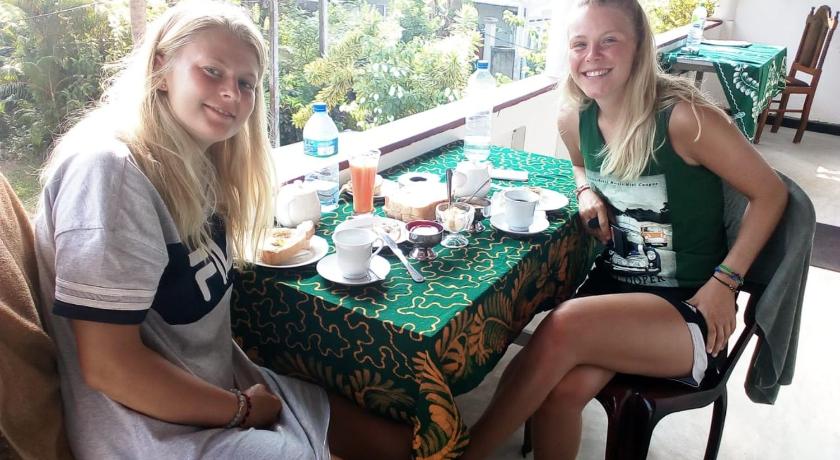 Rest Point — Hotel in Unawatuna