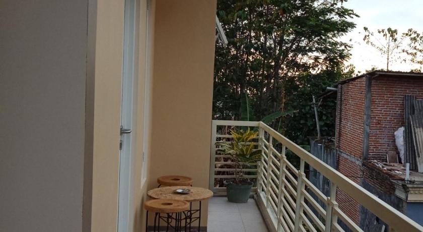 Midi Homestay photo