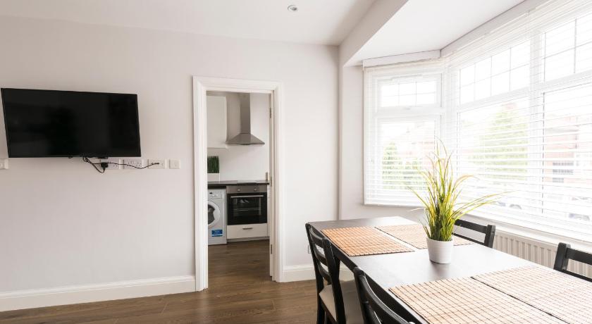18 Forest Gate-NEW - image 7