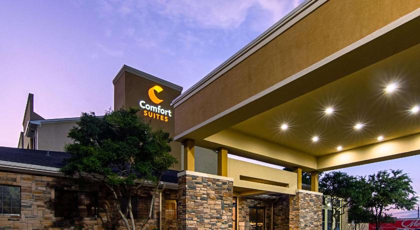 Comfort Suites