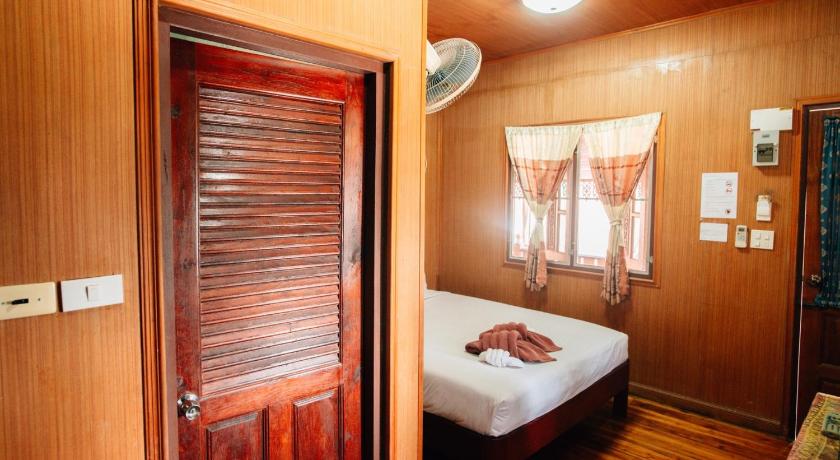 Image of Small Double Room 4
