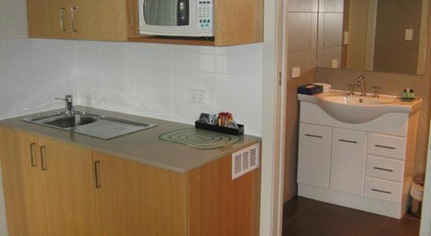 Image of Luxury One-Bedroom Apartment with Spa Bath 14
