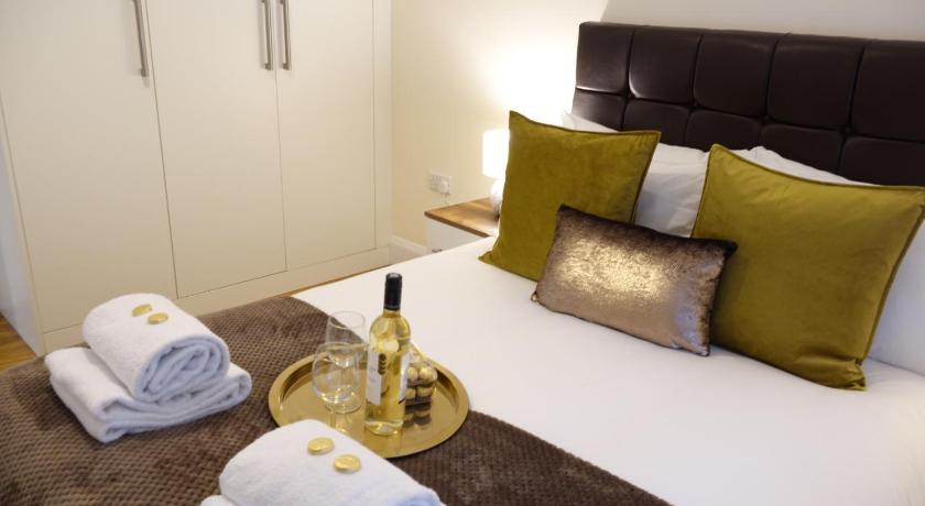 Luxe Airport - Free Parking — Hotel in London