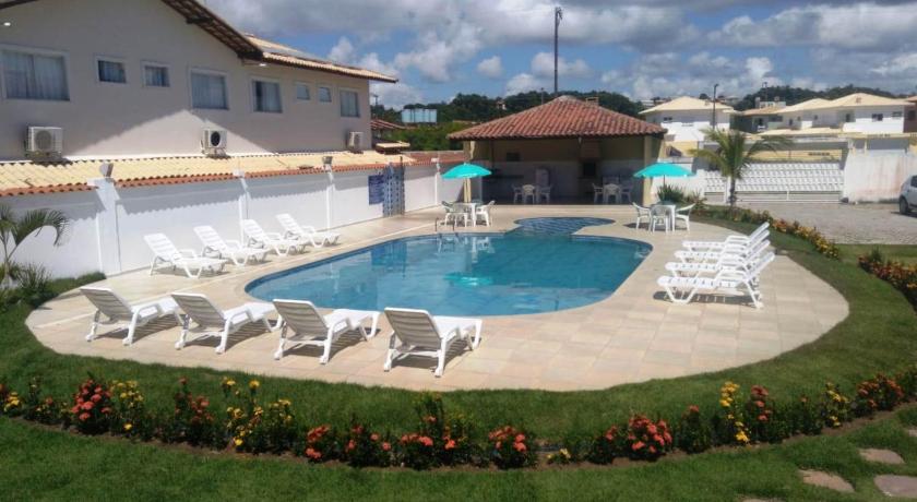 Residencial Golfinhos — Hotel in Porto Seguro