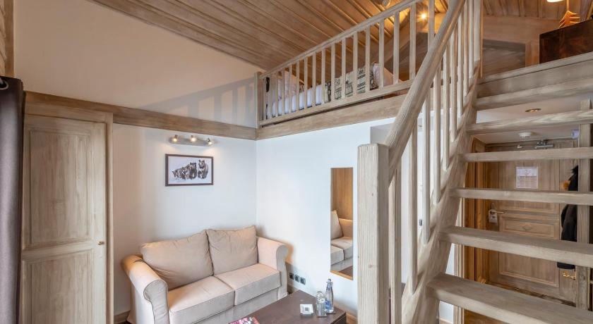 Image of Superior Triple Room 0