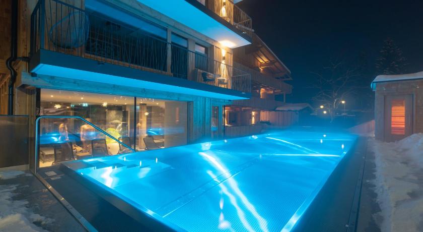 Appartement Zillertal Klee mit Restaurant KleemenTine photo