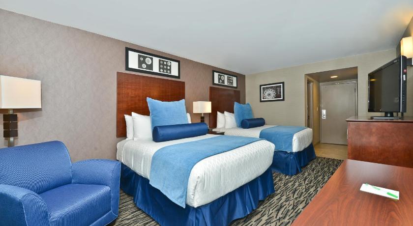 Wyndham Garden Elk Grove Village - O'Hare