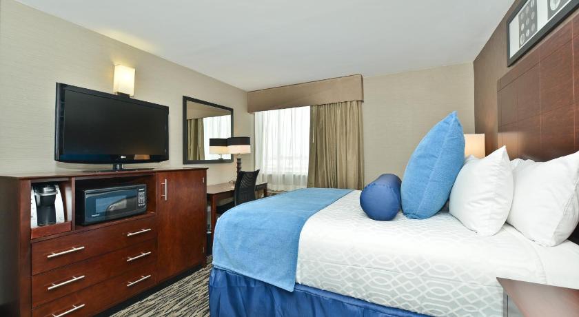 Wyndham Garden Elk Grove Village - O'Hare