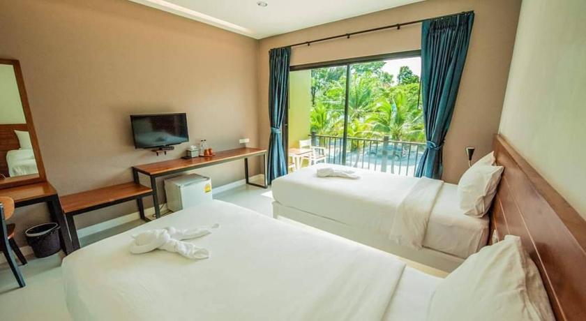 Image of Deluxe Marine Room 5