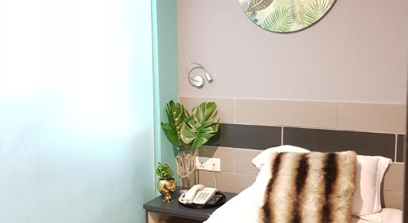 Image of Standard Single Room without Window 0