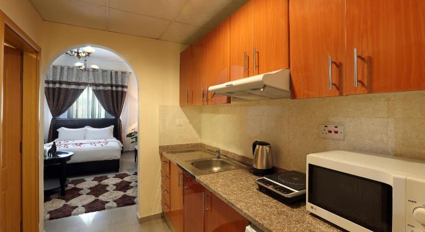 Image of Deluxe One Bedroom Apartment 1