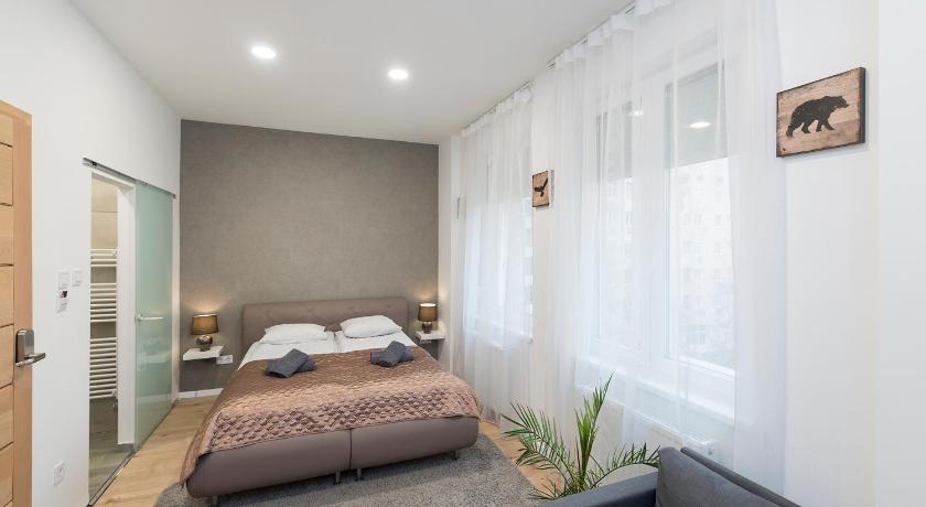 Madach Apartment — Hotel in Budapest
