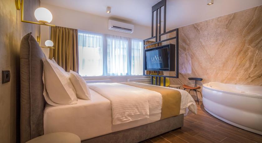Level Luxury Suites — Hotel in Belgrade