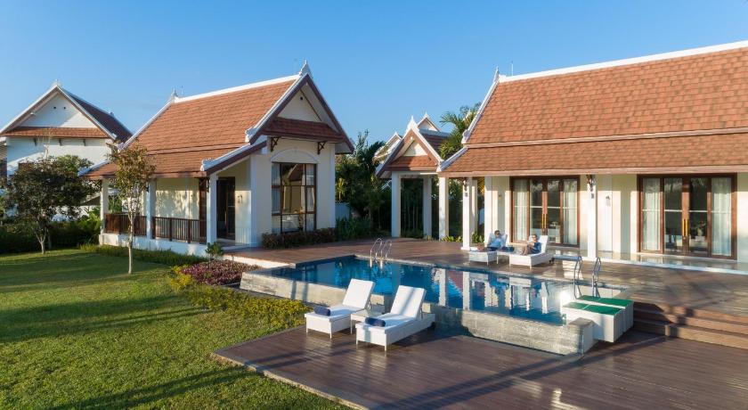 Image of Two Bedroom Villa with Pool and Garden 4
