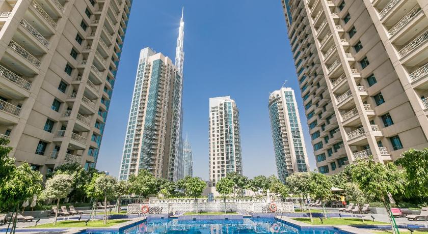 The Tranquil Spot Burj Khalifa View High Floor 2BR photo