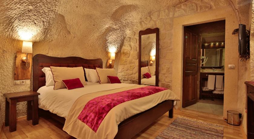 Elaa Cave Hotel