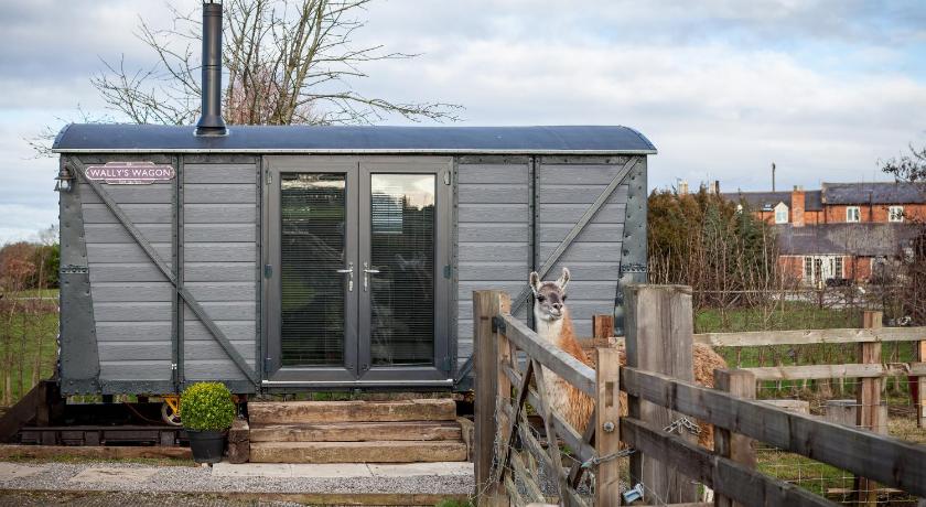 Skipbridge Farm Shepherds Huts