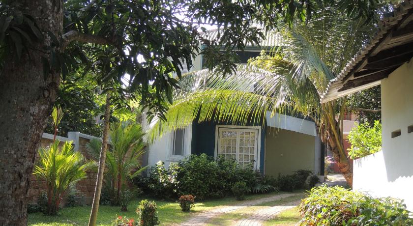 Hostel Residence Bentota photo