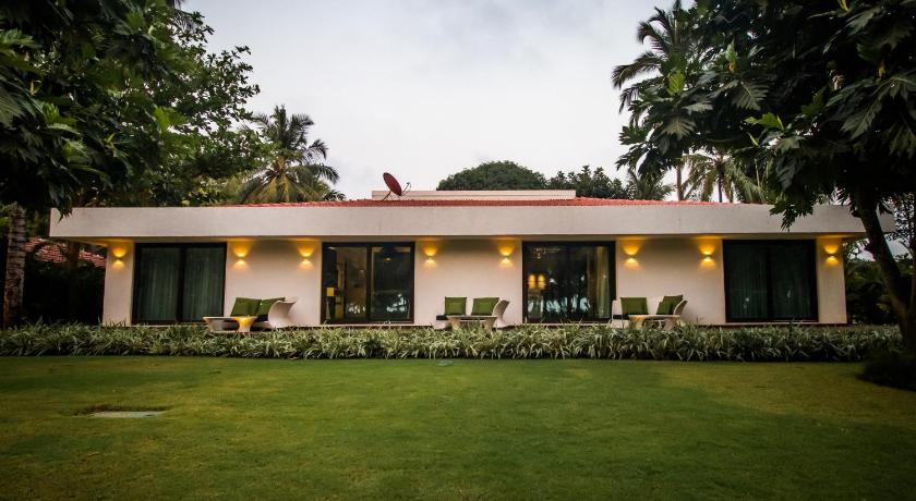 Image of 3 Bedroom Ocean View Presidential Villa - 10% Discount of Food & Beverages and SPA 1