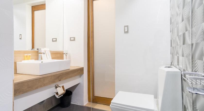 Image of Suite Room 15