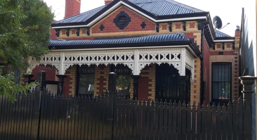 Unique CBD home — Hotel in Bendigo