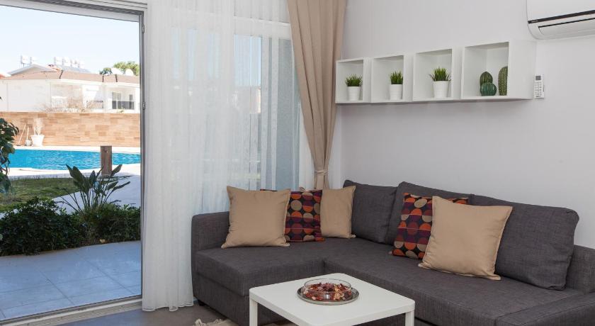 Truemar Hotels @ Suites photo