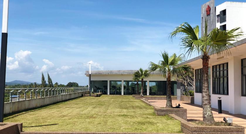 SWISS GARDEN RESIDENCE Beach Resort LUXURY apartment & FaMiLy SUITE photo