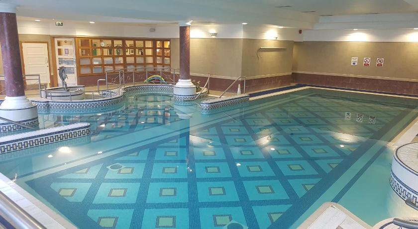 La Mon Hotel & Country Club photo