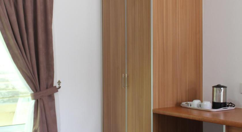 Emma Guest House photo