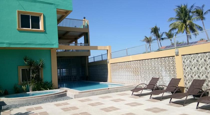 Watermoon Beach Resort — Hotel in Batangas